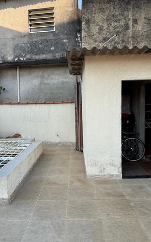 Casa à venda com 191m², 3 quartos e 3 vagas Casa à venda com 191m², 3 quartos e 3 vagasQuintal