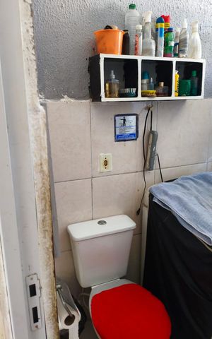 Apartamento à venda com 70m², 2 quartos e 1 vaga Apartamento à venda com 70m², 2 quartos e 1 vagaBanheiro Social