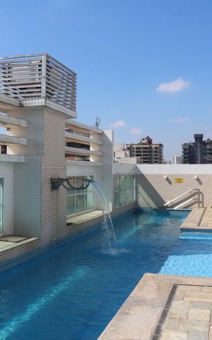 Apartamento à venda com 154m², 3 quartos e 3 vagasÁrea comum - Piscina