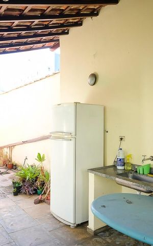 Casa à venda com 456m², 4 quartos e 5 vagasQuintal