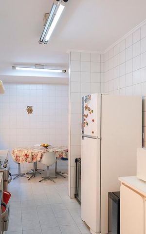 Casa à venda com 456m², 4 quartos e 5 vagasCozinha