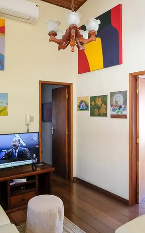 Casa à venda com 456m², 4 quartos e 5 vagasSala de TV