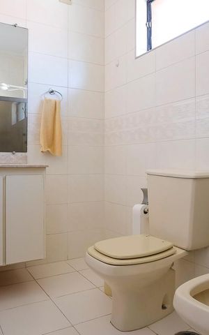 Casa à venda com 456m², 4 quartos e 5 vagasBanheiro 
