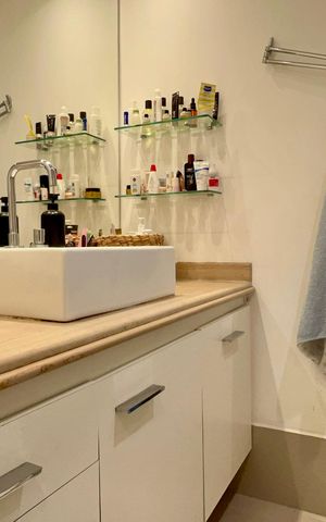 Apartamento à venda com 86m², 3 quartos e 1 vaga Apartamento à venda com 86m², 3 quartos e 1 vagaBanheiro Social