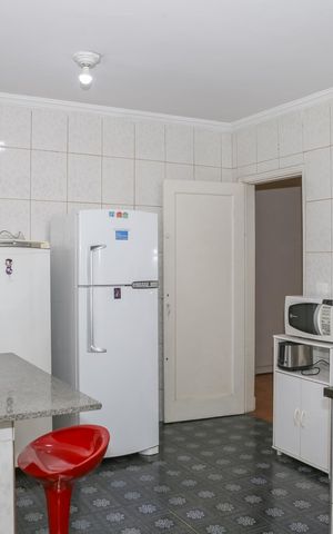 Apartamento à venda com 110m², 3 quartos e sem vaga Apartamento à venda com 110m², 3 quartos e sem vagaCozinha