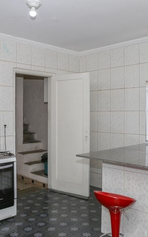 Apartamento à venda com 110m², 3 quartos e sem vaga Apartamento à venda com 110m², 3 quartos e sem vagaCozinha