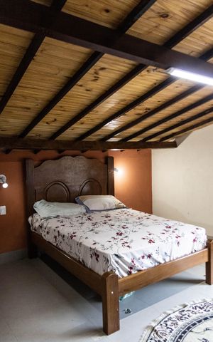 Casa à venda com 320m², 7 quartos e 4 vagas Casa à venda com 320m², 7 quartos e 4 vagasCasa 2 Suíte