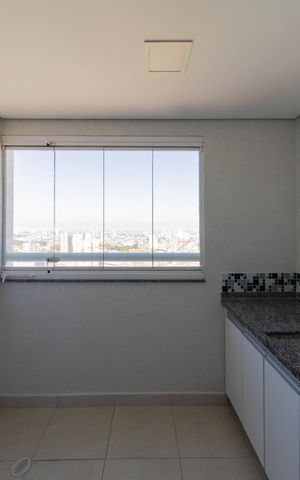 Apartamento à venda com 60m², 3 quartos e 1 vaga Apartamento à venda com 60m², 3 quartos e 1 vagaVaranda