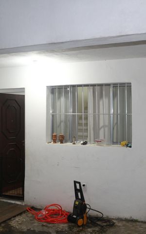 Casa à venda com 217m², 4 quartos e sem vagaQuintal
