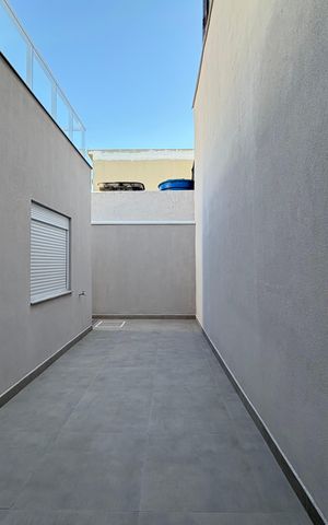 Casa para alugar com 300m², 3 quartos e 7 vagas Casa para alugar com 300m², 3 quartos e 7 vagasQuintal/ área de serviço