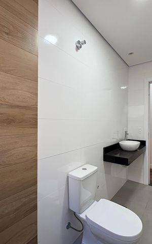 Casa para alugar com 300m², 3 quartos e 7 vagas Casa para alugar com 300m², 3 quartos e 7 vagasBanheiro 2