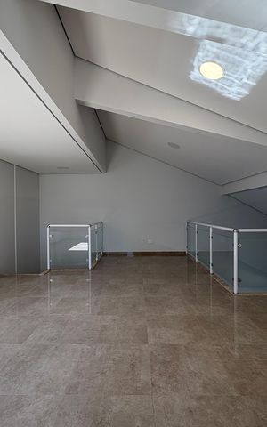 Casa para alugar com 300m², 3 quartos e 7 vagas Casa para alugar com 300m², 3 quartos e 7 vagasCobertura