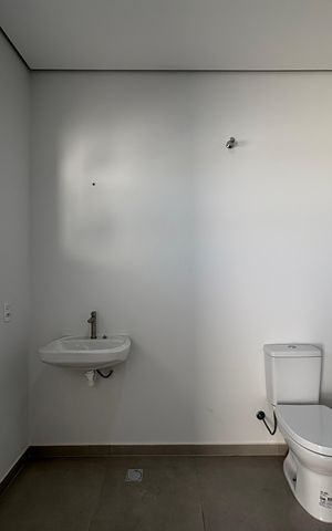 Casa para alugar com 300m², 3 quartos e 7 vagas Casa para alugar com 300m², 3 quartos e 7 vagasBanheiro 4