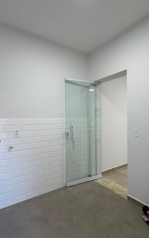 Casa para alugar com 300m², 3 quartos e 7 vagas Casa para alugar com 300m², 3 quartos e 7 vagasLavanderia