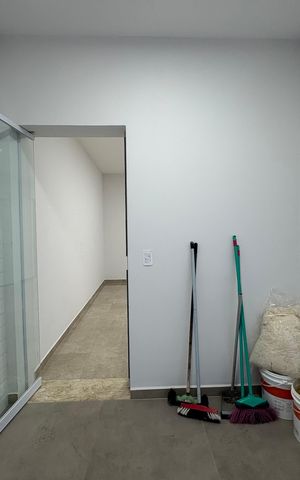 Casa para alugar com 300m², 3 quartos e 7 vagas Casa para alugar com 300m², 3 quartos e 7 vagasLavanderia