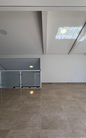 Casa para alugar com 300m², 3 quartos e 7 vagas Casa para alugar com 300m², 3 quartos e 7 vagasCobertura