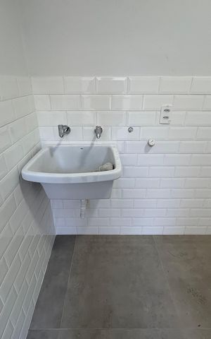 Casa para alugar com 300m², 3 quartos e 7 vagas Casa para alugar com 300m², 3 quartos e 7 vagasLavanderia