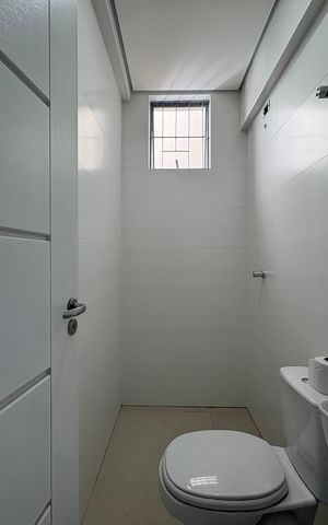Casa para alugar com 300m², 3 quartos e 7 vagas Casa para alugar com 300m², 3 quartos e 7 vagasBanheiro 1