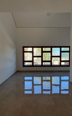 Casa para alugar com 300m², 3 quartos e 7 vagas Casa para alugar com 300m², 3 quartos e 7 vagasSala