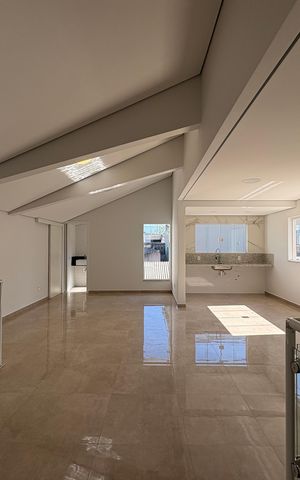 Casa para alugar com 300m², 3 quartos e 7 vagas Casa para alugar com 300m², 3 quartos e 7 vagasCobertura