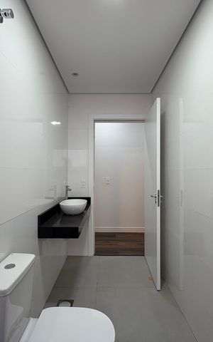 Casa para alugar com 300m², 3 quartos e 7 vagas Casa para alugar com 300m², 3 quartos e 7 vagasBanheiro 2