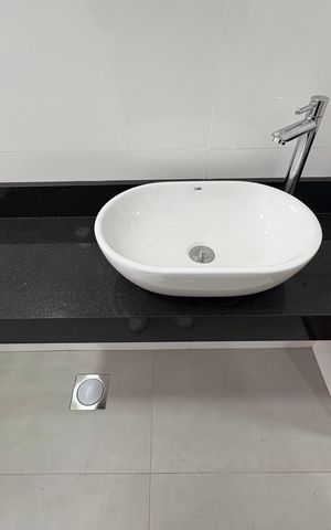 Casa para alugar com 300m², 3 quartos e 7 vagas Casa para alugar com 300m², 3 quartos e 7 vagasBanheiro 2