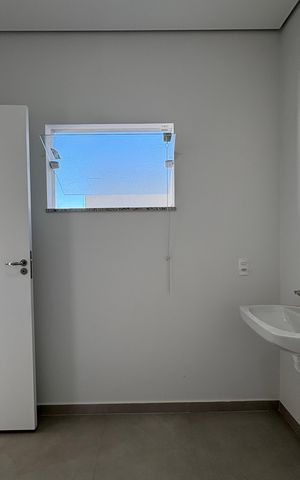 Casa para alugar com 300m², 3 quartos e 7 vagas Casa para alugar com 300m², 3 quartos e 7 vagasBanheiro 4