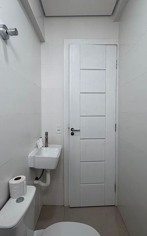 Casa para alugar com 300m², 3 quartos e 7 vagas Casa para alugar com 300m², 3 quartos e 7 vagasBanheiro 1