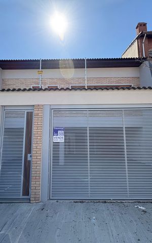Casa para alugar com 300m², 3 quartos e 7 vagas Casa para alugar com 300m², 3 quartos e 7 vagasFachada + plaquinha