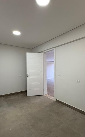 Casa para alugar com 300m², 3 quartos e 7 vagas Casa para alugar com 300m², 3 quartos e 7 vagasEscritório