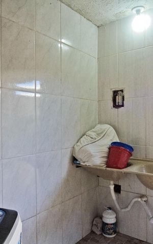 Casa à venda com 209m², 3 quartos e 3 vagas Casa à venda com 209m², 3 quartos e 3 vagasÁrea de Serviço