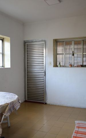 Casa à venda com 140m², 2 quartos e 2 vagasCozinha