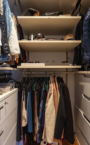 Apartamento à venda com 103m², 2 quartos e 2 vagas Apartamento à venda com 103m², 2 quartos e 2 vagasCloset