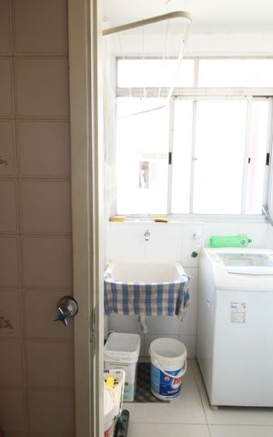 Apartamento à venda com 70m², 2 quartos e 1 vagaBanheiro de serviço