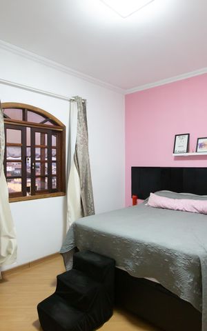 Casa à venda com 298m², 2 quartos e 2 vagas Casa à venda com 298m², 2 quartos e 2 vagasQuarto 1
