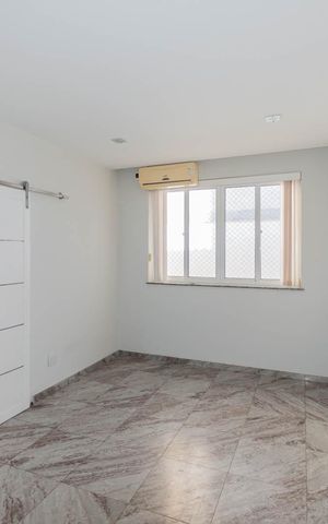 Apartamento à venda com 105m², 3 quartos e 1 vagaSala