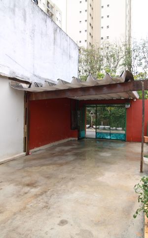 Casa à venda com 120m², 3 quartos e 4 vagasQuintal