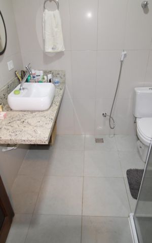 Casa à venda com 120m², 3 quartos e 4 vagasBanheiro