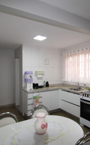 Casa à venda com 120m², 3 quartos e 4 vagasSala/Cozinha