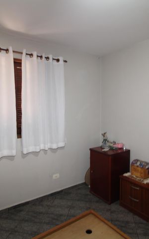 Casa à venda com 120m², 3 quartos e 4 vagasQuarto 2