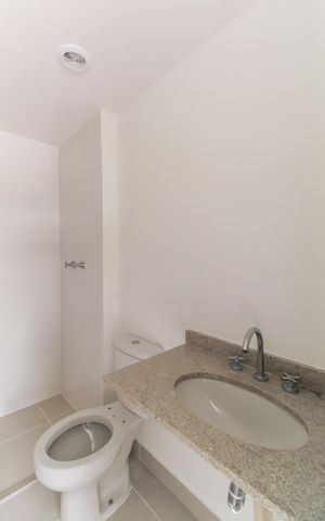 Apartamento à venda com 125m², 3 quartos e 2 vagas Apartamento à venda com 125m², 3 quartos e 2 vagasBanheiro da Suíte 2