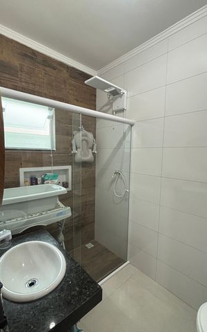 Casa à venda com 145m², 2 quartos e 1 vaga Casa à venda com 145m², 2 quartos e 1 vagaBanheiro Social