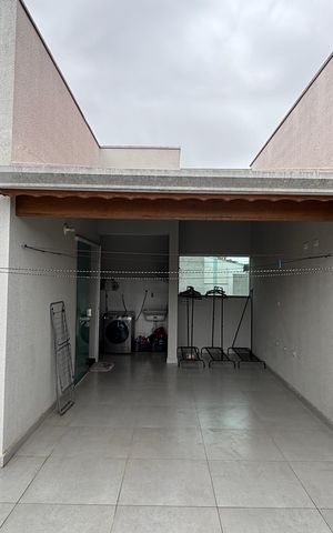 Casa à venda com 145m², 2 quartos e 1 vaga Casa à venda com 145m², 2 quartos e 1 vagaCobertura