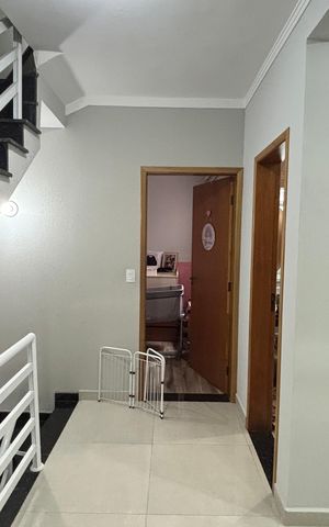 Casa à venda com 145m², 2 quartos e 1 vaga Casa à venda com 145m², 2 quartos e 1 vagaCorredor