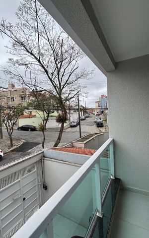 Casa à venda com 145m², 2 quartos e 1 vaga Casa à venda com 145m², 2 quartos e 1 vagaVaranda da Suíte
