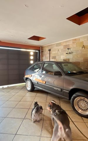 Casa à venda com 349m², 3 quartos e 2 vagas Casa à venda com 349m², 3 quartos e 2 vagasGaragem