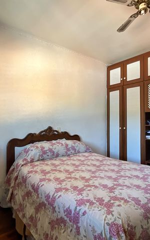 Casa à venda com 349m², 3 quartos e 2 vagas Casa à venda com 349m², 3 quartos e 2 vagasQuarto 2