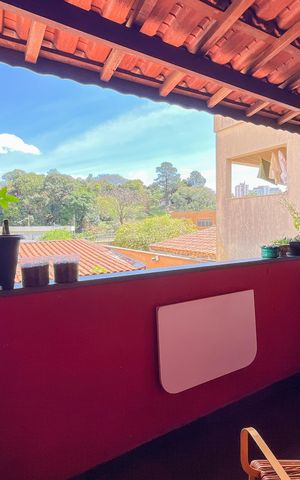 Casa à venda com 349m², 3 quartos e 2 vagas Casa à venda com 349m², 3 quartos e 2 vagasChurrasqueira