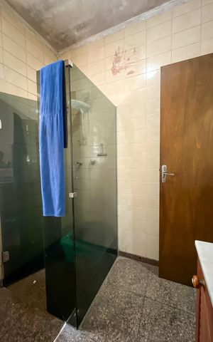 Casa à venda com 349m², 3 quartos e 2 vagas Casa à venda com 349m², 3 quartos e 2 vagasBanheiro da Suíte 3