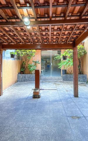 Casa à venda com 349m², 3 quartos e 2 vagas Casa à venda com 349m², 3 quartos e 2 vagasQuintal